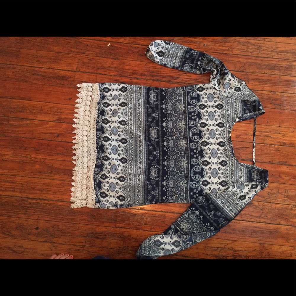 Paisley dress w/ crochet bottem