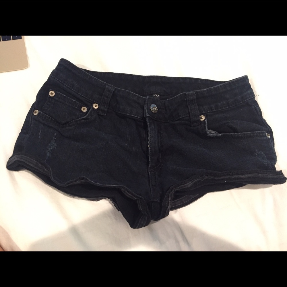 LF carmar black shorts