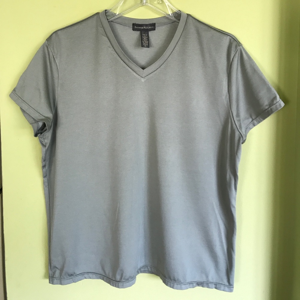 Banana republic women's extra large V-neck
