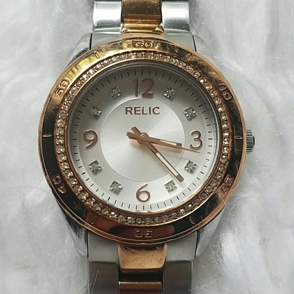 Beautiful two toned relic watch