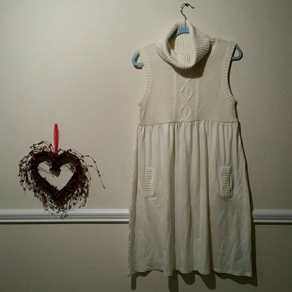 Comfy OFFwhite dress with pockets