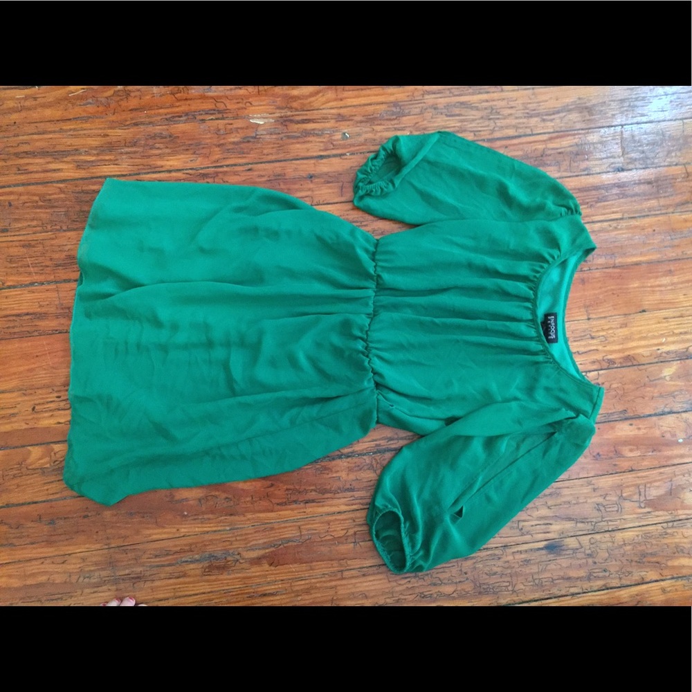 Green Dress w/ open arms