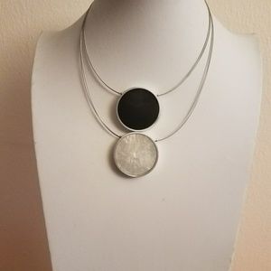 WIRE & LUCITE REVERSIBLE NECKLACE