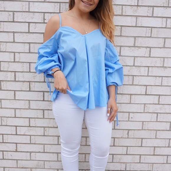 voltage boutique Tops - Blue blouse