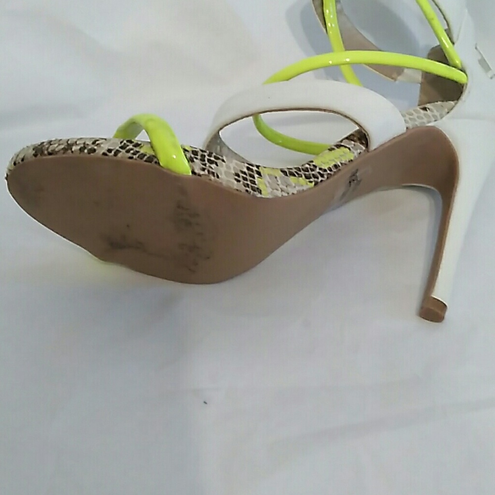 Heels - Picture 2 of 2
