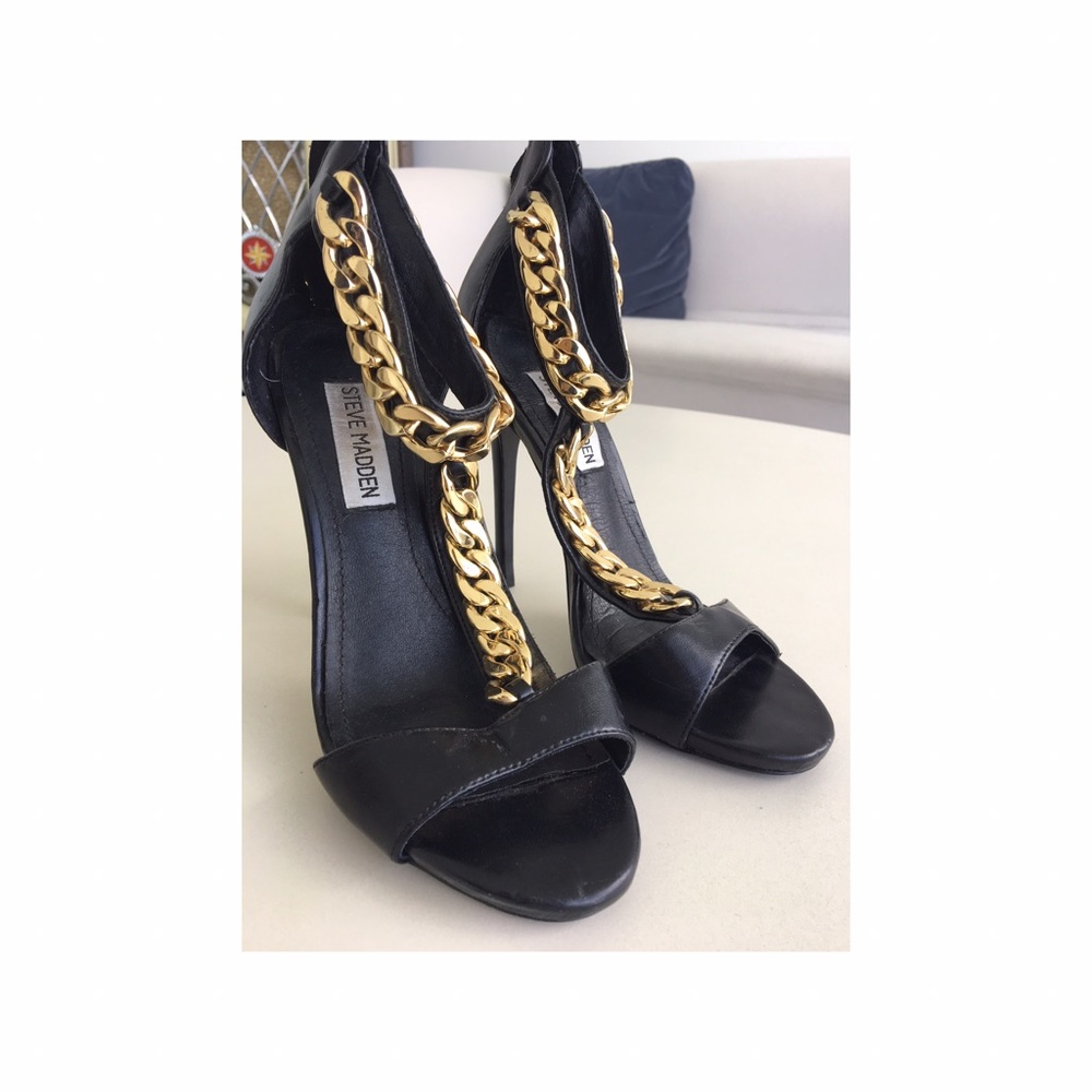 Chain-link Heels - Picture 3 of 4