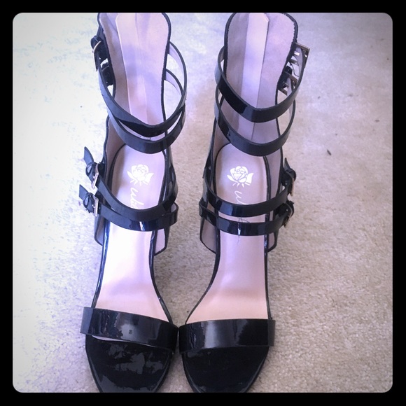Isabella black strappy heels - Picture 1 of 5