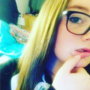 Meet your Posher, Celina