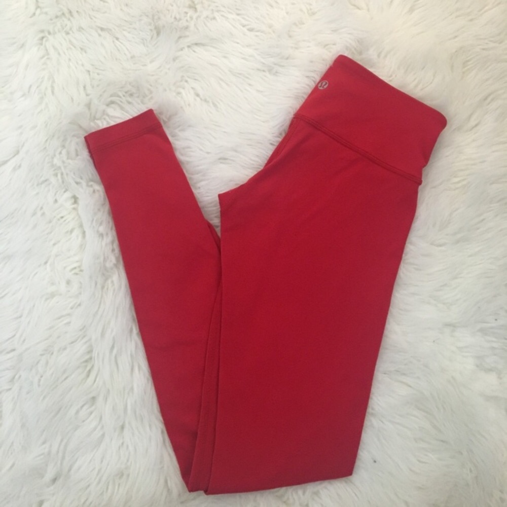 Red size 4 Lulu Wunder unders