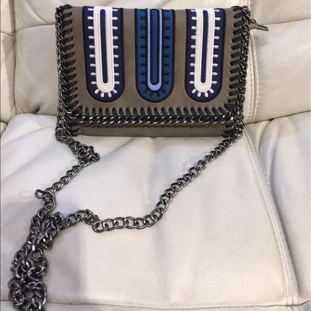 ❤️❤️❤️SOLD❤️❤️❤️alabella like beige/ tan chain