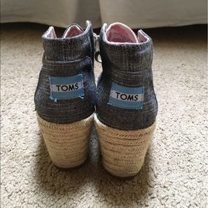 Toms wedges