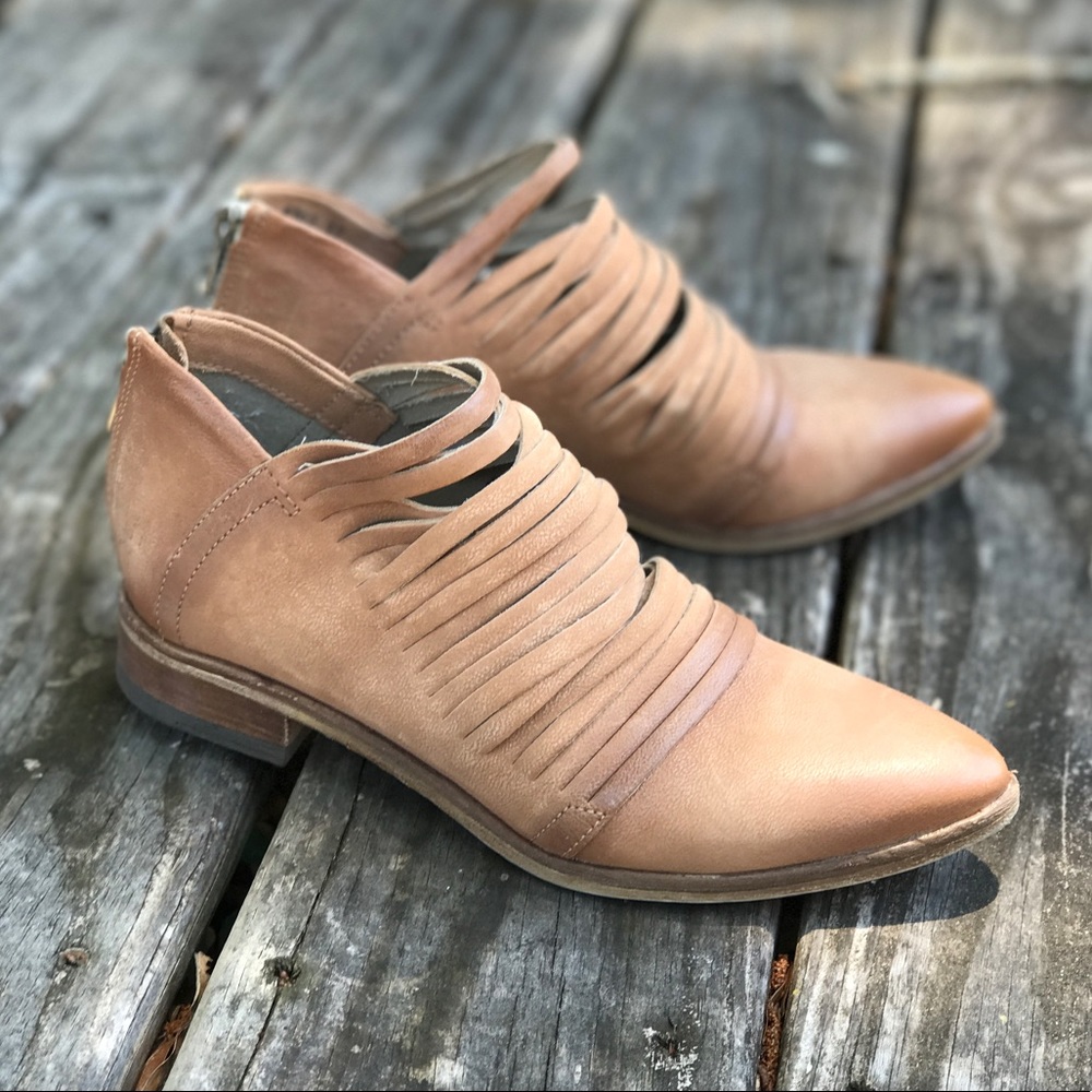 🌙🔮SOLD🔮🌙Free People Lost Valley Ankle Boot - Picture 2 of 8