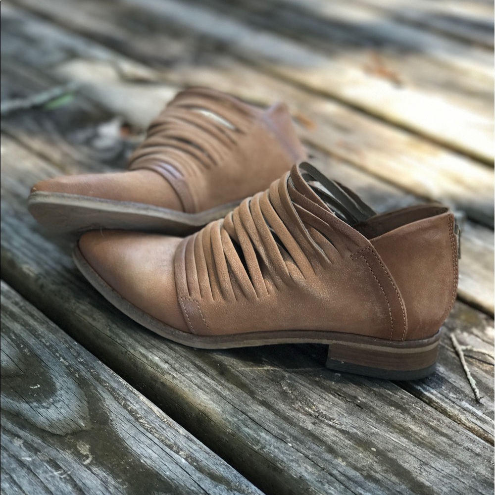 🌙🔮SOLD🔮🌙Free People Lost Valley Ankle Boot - Picture 8 of 8