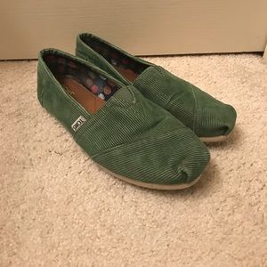 Barley worn green Toms