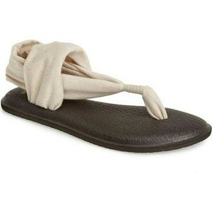 Sanuk Sandal Like New Cream Yoga Sling Back thong