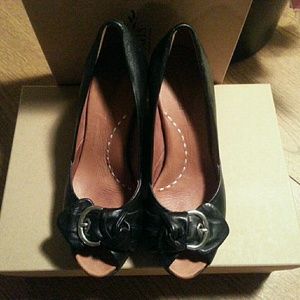 Platform open toe shoes