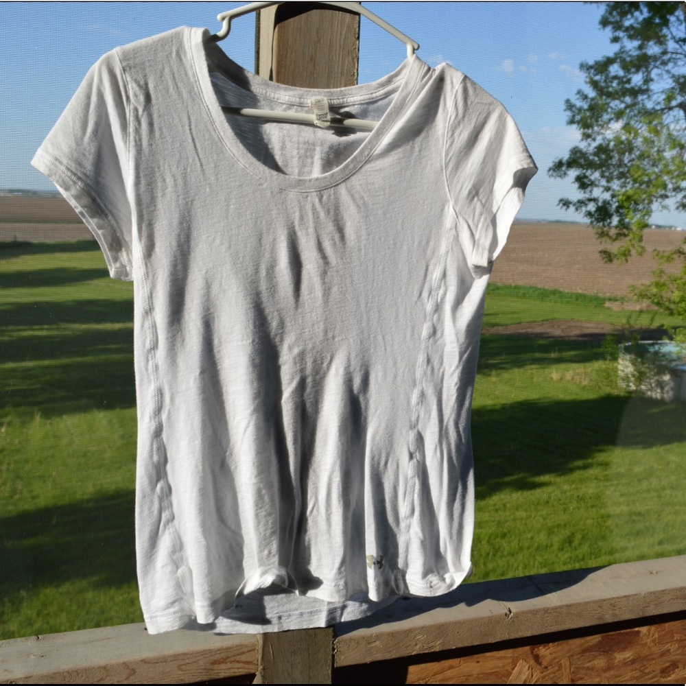 White tee