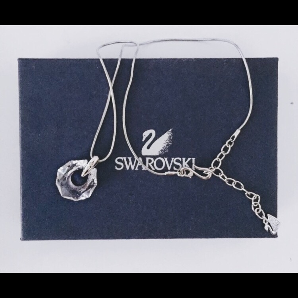 Swarovski Necklace - Picture 3 of 3