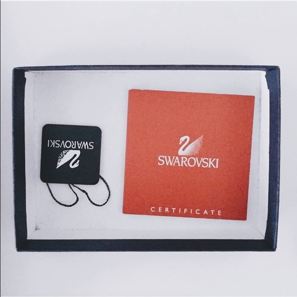 Swarovski Necklace - Picture 2 of 3