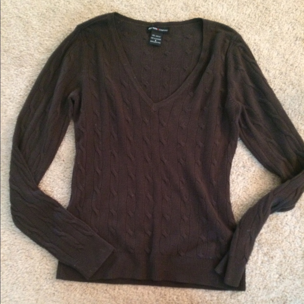 Soft cashmere V neck sweater