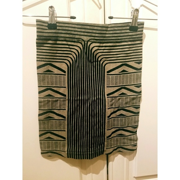 Mini Skirt - Picture 4 of 4