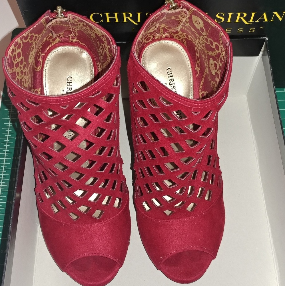 SOLD Christian Siriano Red Cutout Peeptoe Kaged