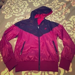 Nike sportswear wind runner zip up