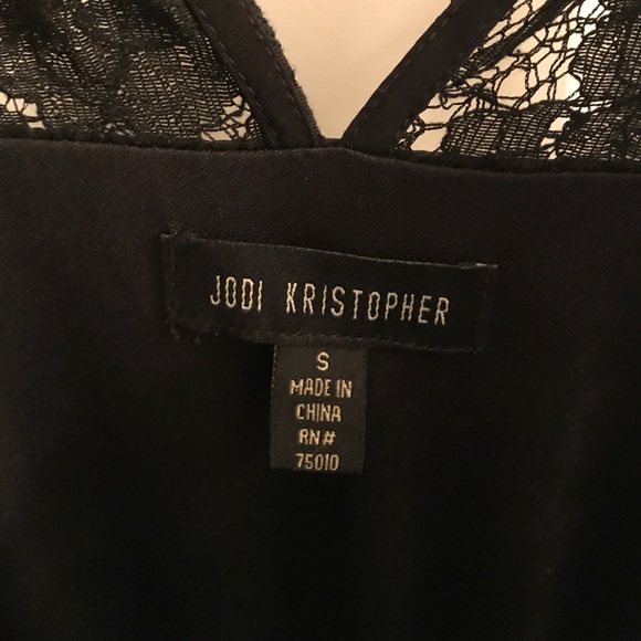 Black dress - Picture 4 of 4