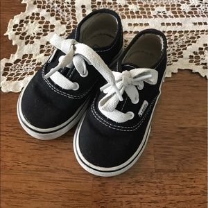 Toddler Black Vans