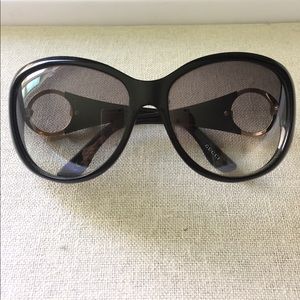 Gucci Black Sunglasses