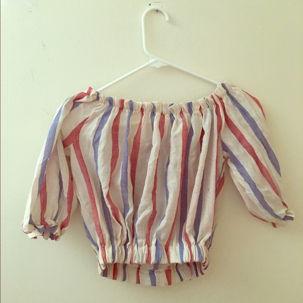 Cute off-the-shoulder crop top