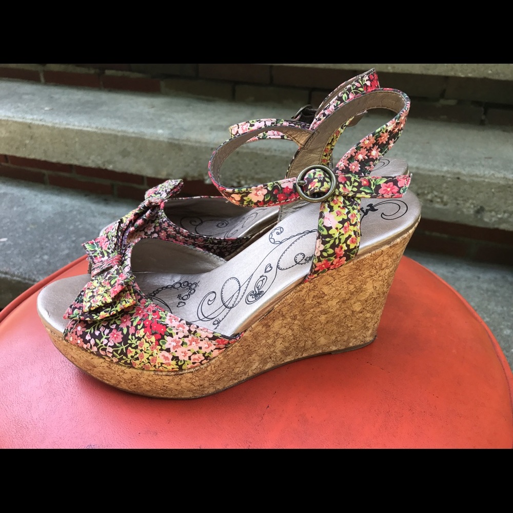 Retro Floral Cork Wedges w/Bow by Mudd