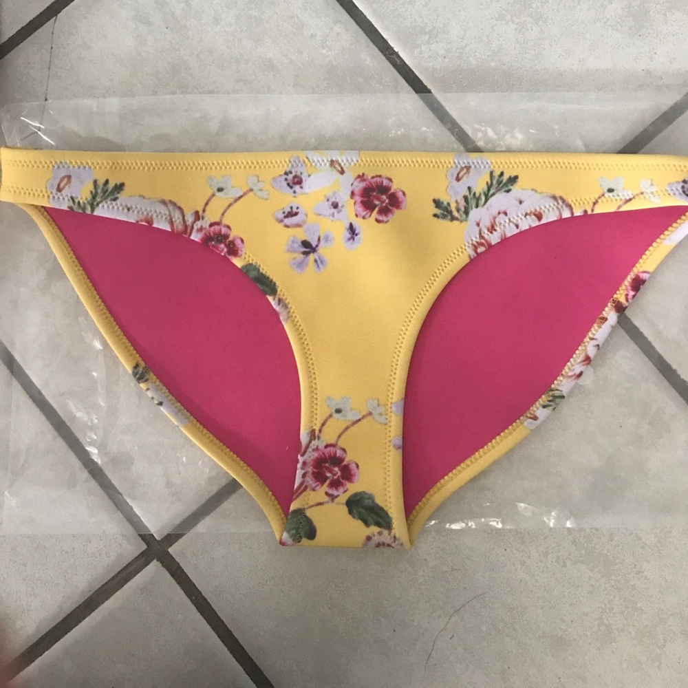 Floral neoprene bikini bottoms ships today