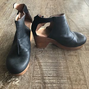 Free People clogs
