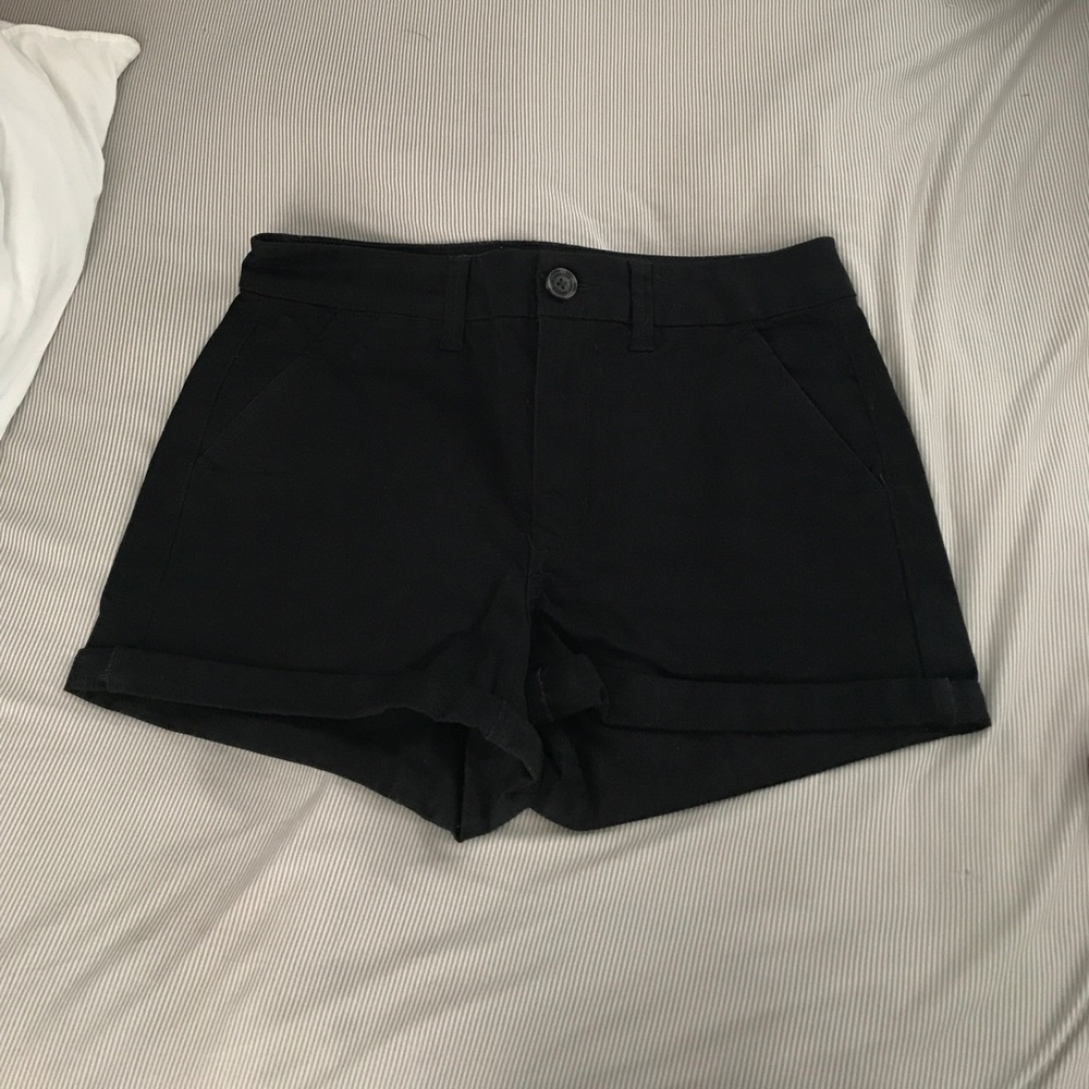 BARELY WORN Black AEO High Waisted Shorts