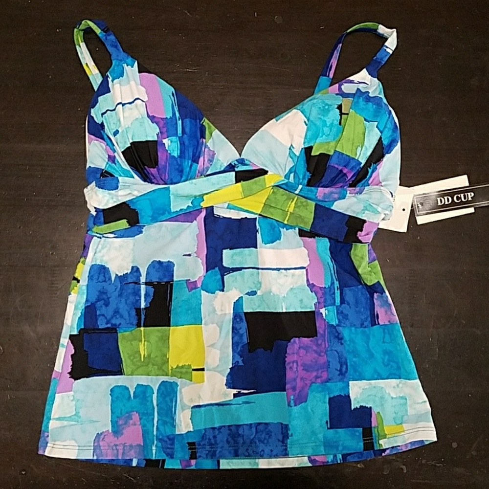 💥 3 for $15 💥   Bra sized tankini top