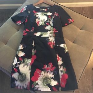 Beautiful French connection Navy &floral graphic