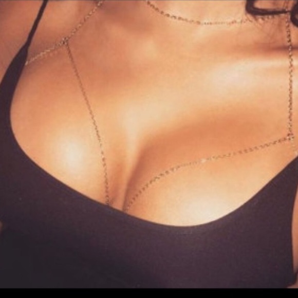 ❣Flash Sale! "Riri" Dainty Gold Bra Chain - Picture 2 of 8