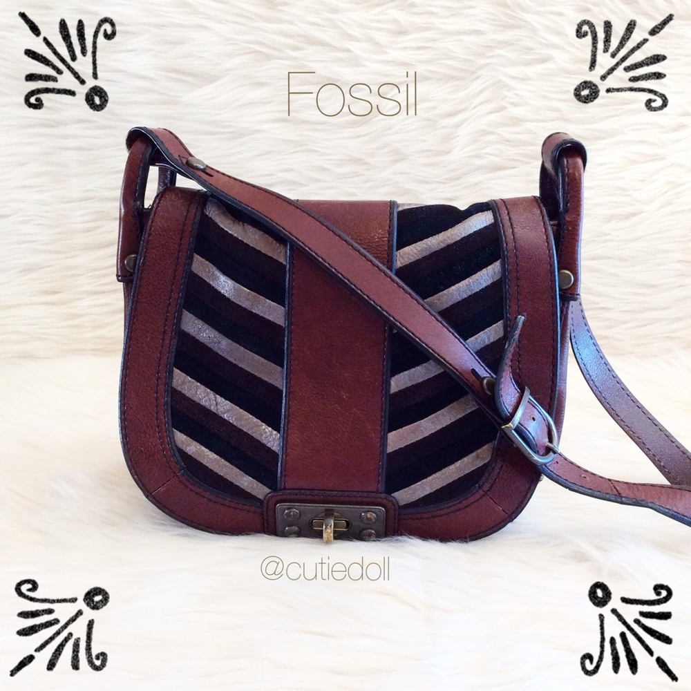 ❣️New Arrival❣️✨Leather Fossil Purse✨