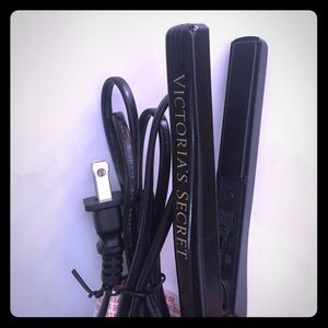Victoria secret mini hair straightener