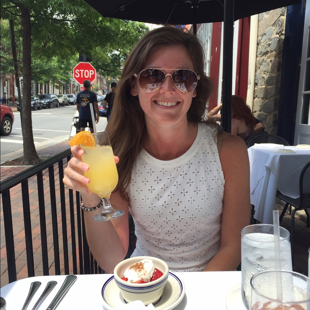 Meet your Posher, Jennifer