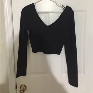 Black long sleeve crop top