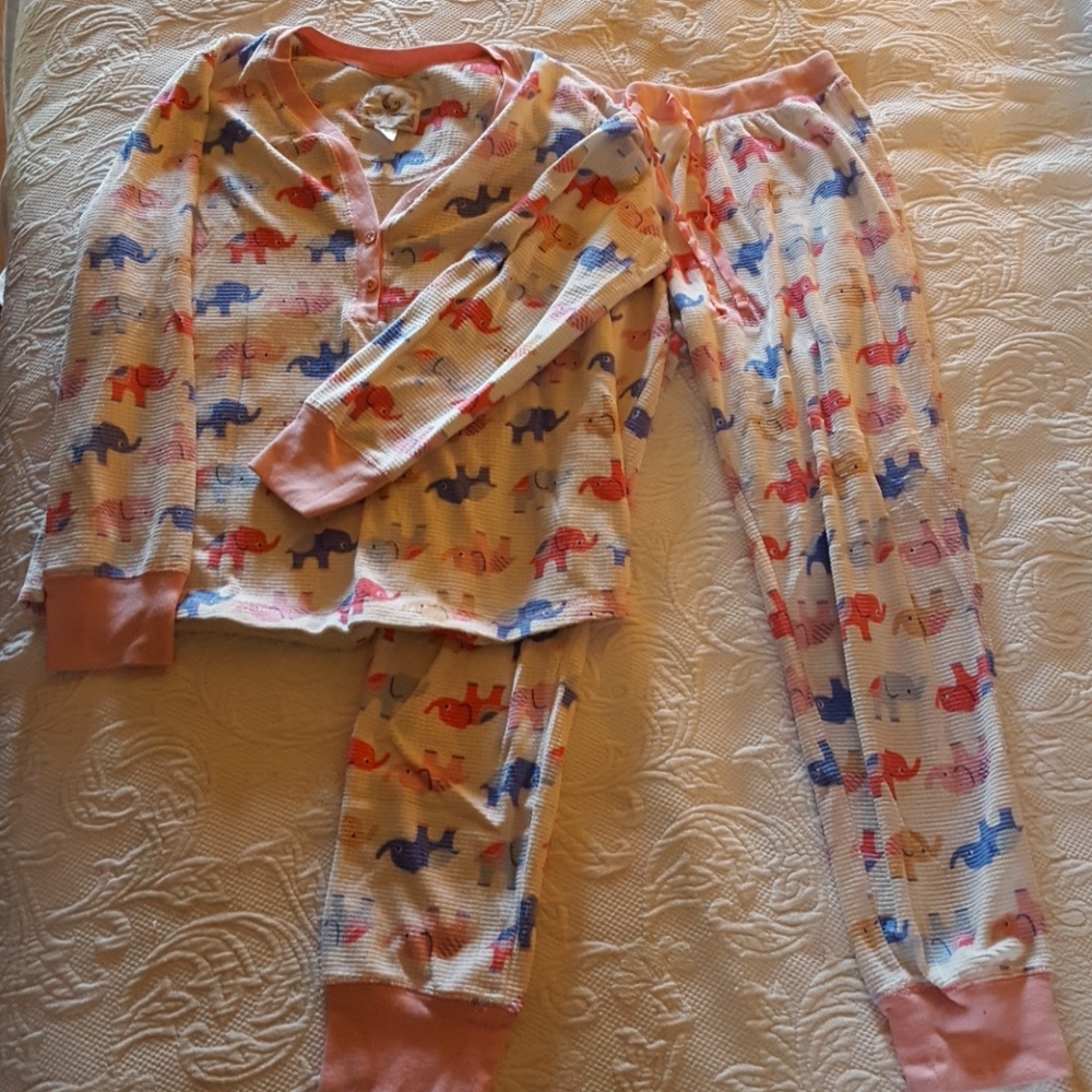 Modcloth pajama set elephants size large