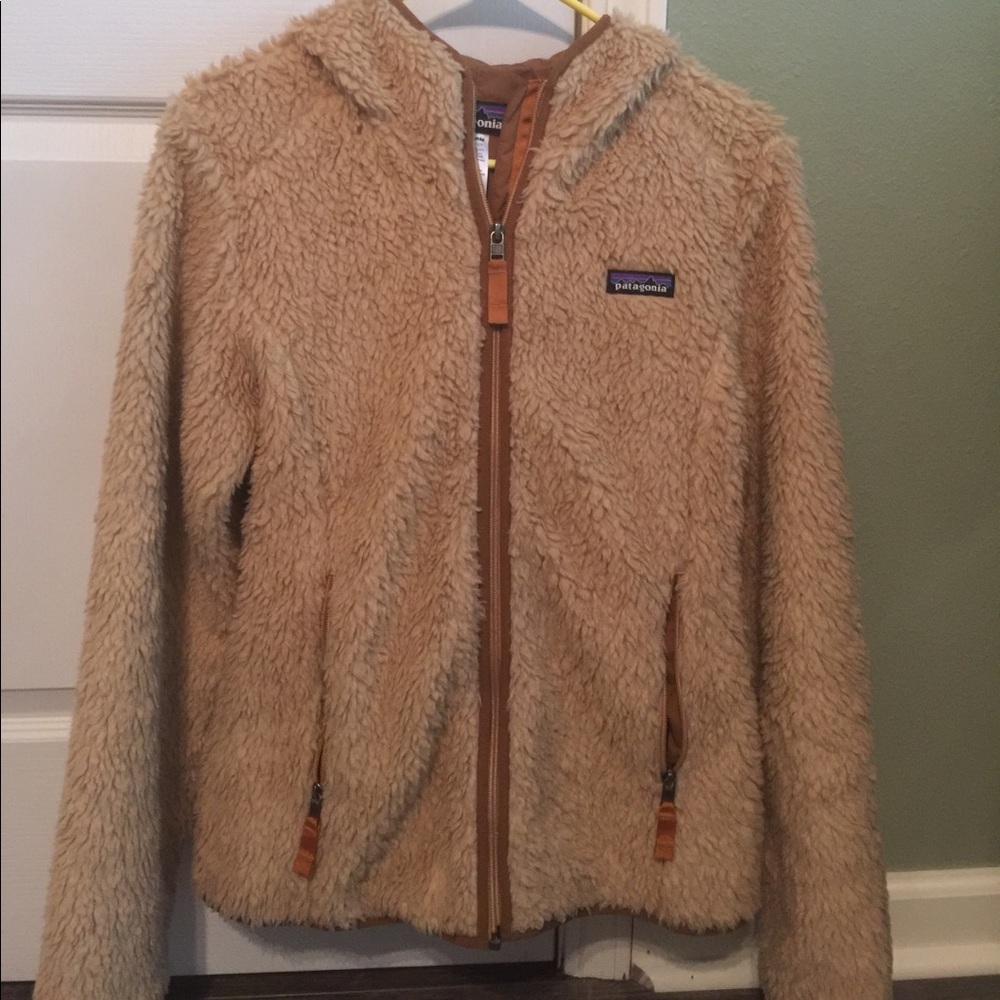 Patagonia jacket- tan, furry, women's M
