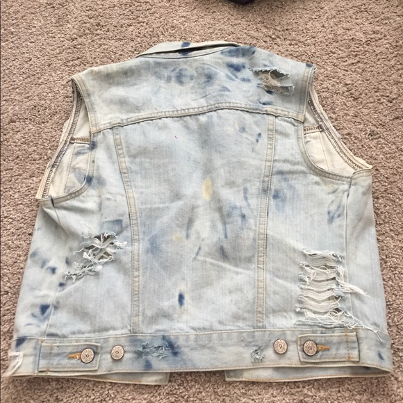 Distressed denim vest - Picture 2 of 3
