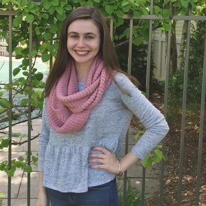 Meet your Posher, Caroline