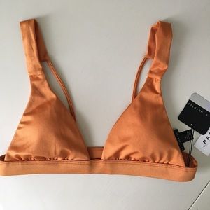 🇺🇸SALE🇺🇸NWT- L.A. Hearts bikini top