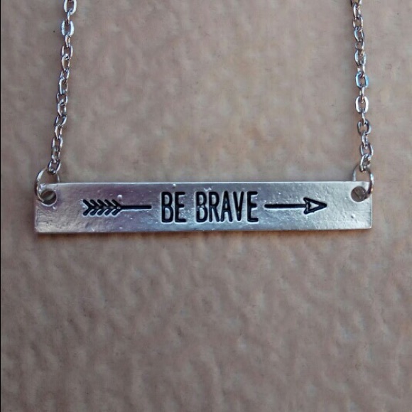 "Be Brave" pendant necklace - Picture 2 of 3