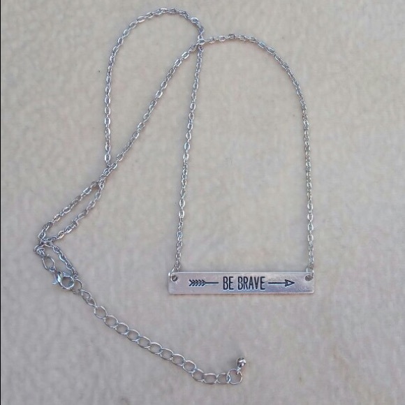 "Be Brave" pendant necklace - Picture 3 of 3
