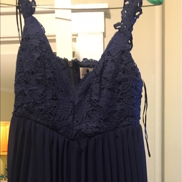 Dress - Picture 2 of 4